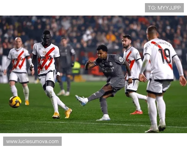 皇马近期比赛愈发依赖个人能力,团队配合效率下降是否影响争冠形势?