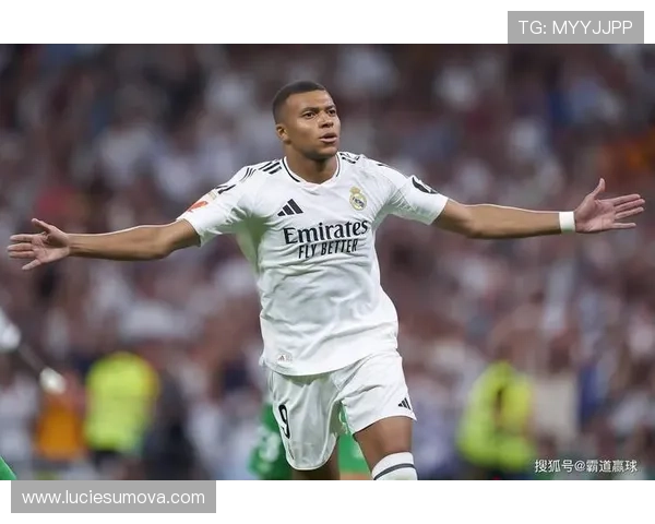 姆巴佩今天又穿着几百块钞票做跑鞋，普通人喘不过气了吧？